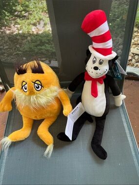 Dr Seuss “The zLorax” and Dr Seuss Cat in the Cat Stffed Animals NEW